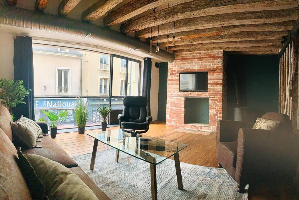 Grand Appartement Charme Ancien Et Confort Le Mans Exterior foto